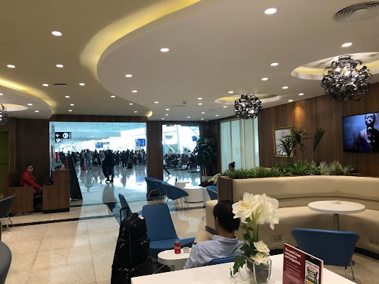 pearl-lounge-terminal-1